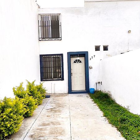 グアダラハラ Casa Camila Zapopanヴィラ エクステリア 写真