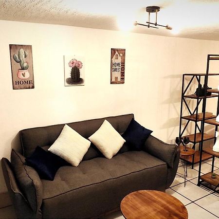 グアダラハラ Casa Camila Zapopanヴィラ エクステリア 写真